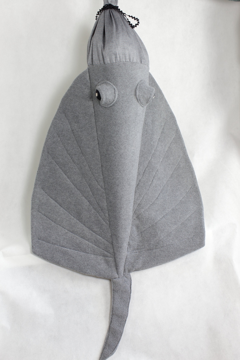 Sugar cone Stingray including blank, name embroidery and pillow filling possible image 3