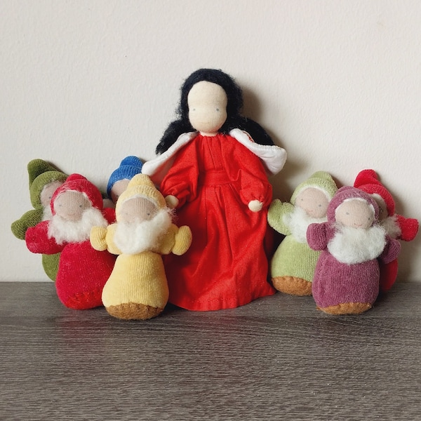 EVI Dolls Snow White and the Seven Dwarfs Waldorf Doll Set