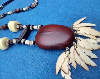 Long necklace necklace boho chic artisanal tropical seeds