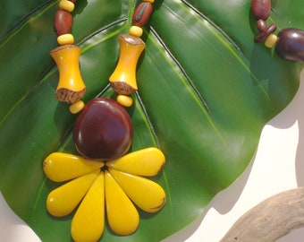 Collar hecho a mano en Tagua Marfil Vegetal / joyería artesanal