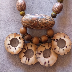 Nature necklace/ handcrafted necklace/ unique jewelry/ tropical jewelry/ ecological jewelry
