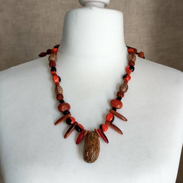 Collier Tribal hommes femmes , collier en graines , cadeau original , bijoux ethnique