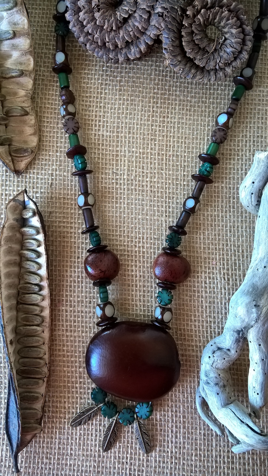 Collier Ethnique Artisanal Vintage - Gros éléments Naturels - Bijou Rétro Occasion En Bon état - Fabriqué En France