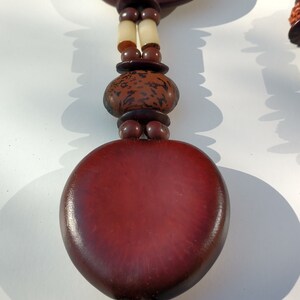 Ethnic necklace in tropical seeds image 6