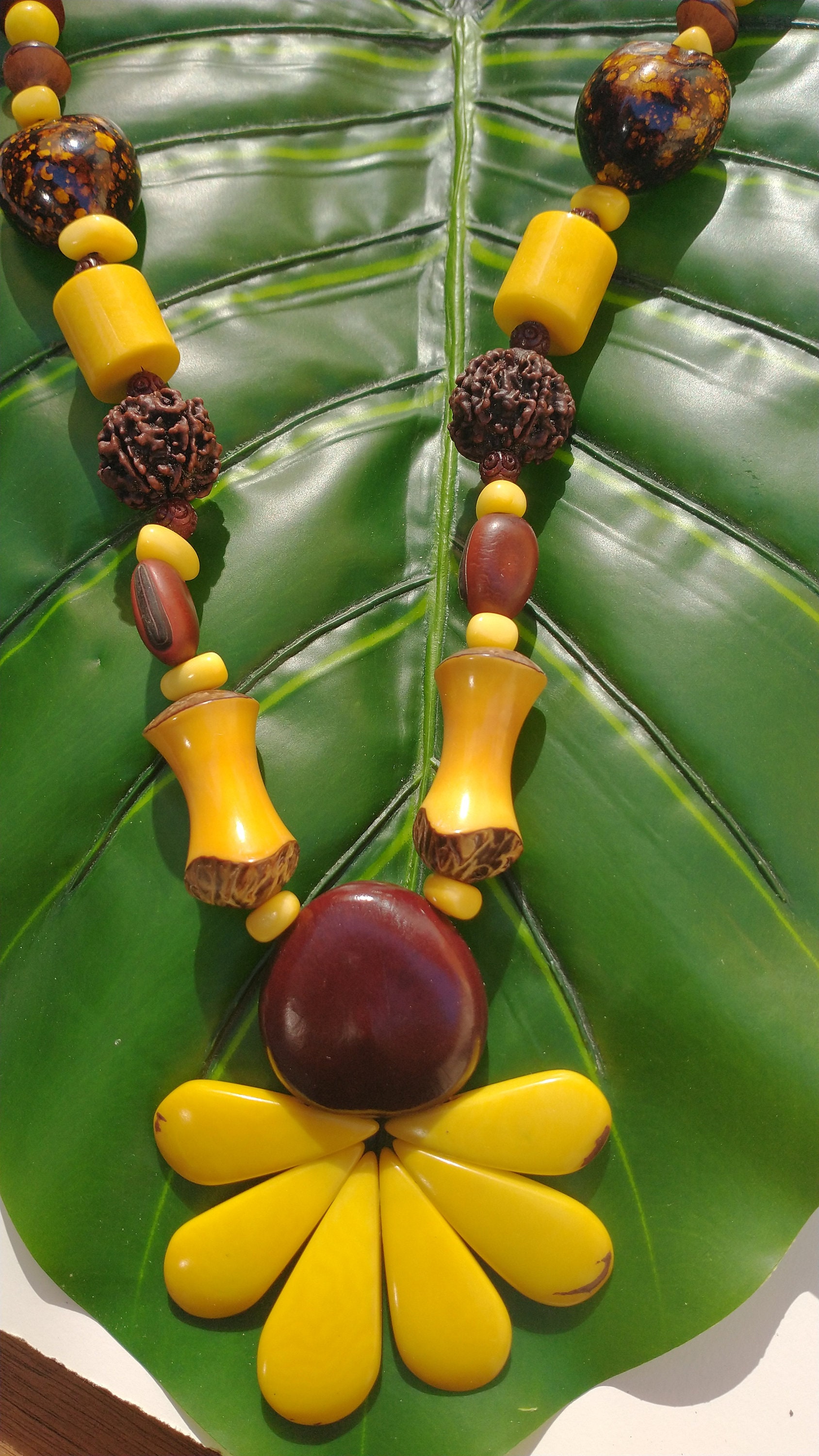 Collier Artisanale En Tagua Ivoire V g tal Bijoux Artisanaux Etsy Collier Artisanale En Tagua Ivoire V g tal Bijoux Artisanaux Etsy