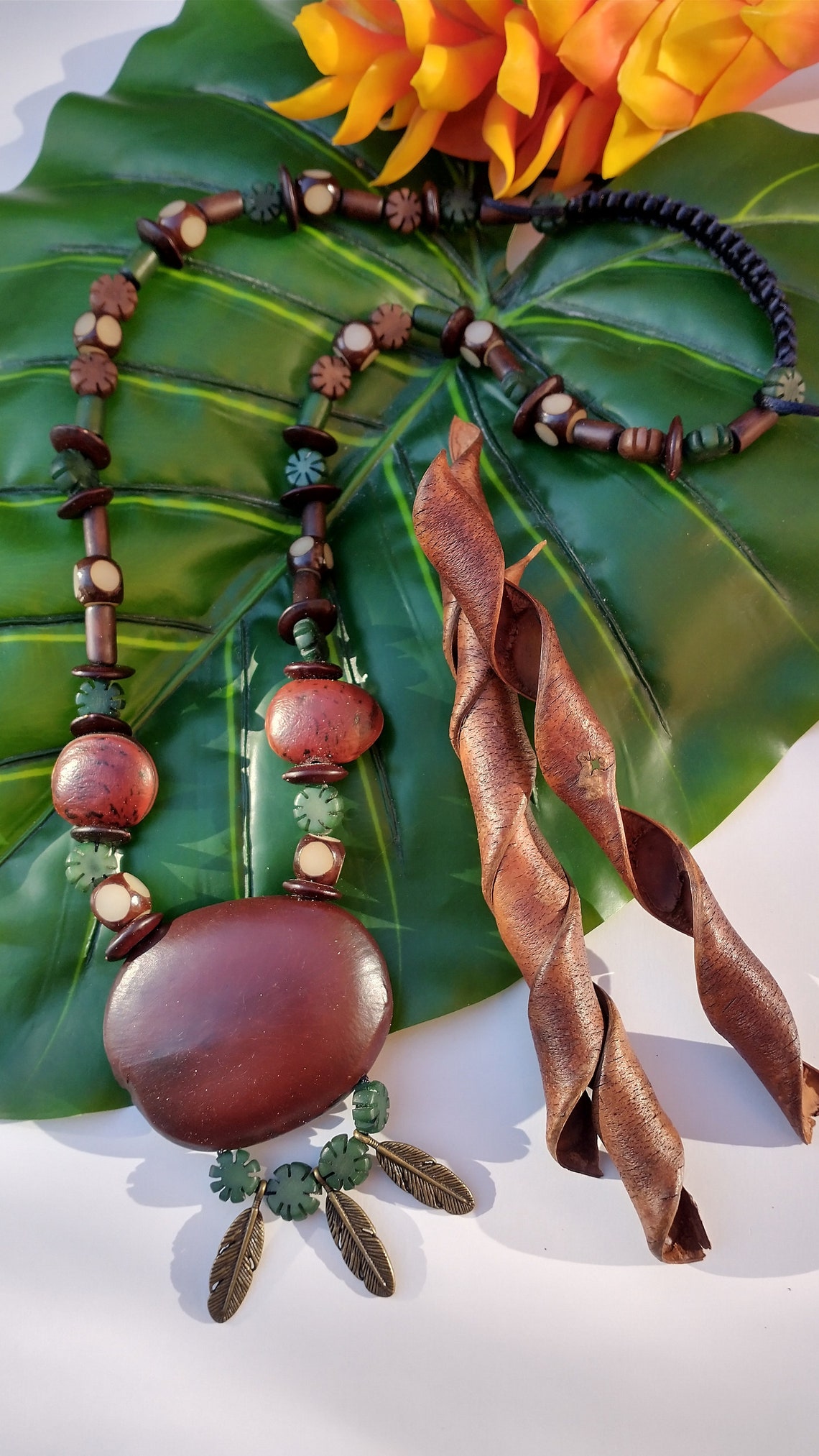 Collier Ethnique En Perles Et Os - Superbe Pièce Unique D'occasion