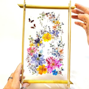 Pressed Flower Art: Bamboo Frame, Real Dried Plants Wall Decor (12x9 in)
