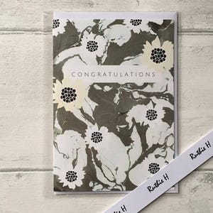 Félicitations Card Grey Marble Flower