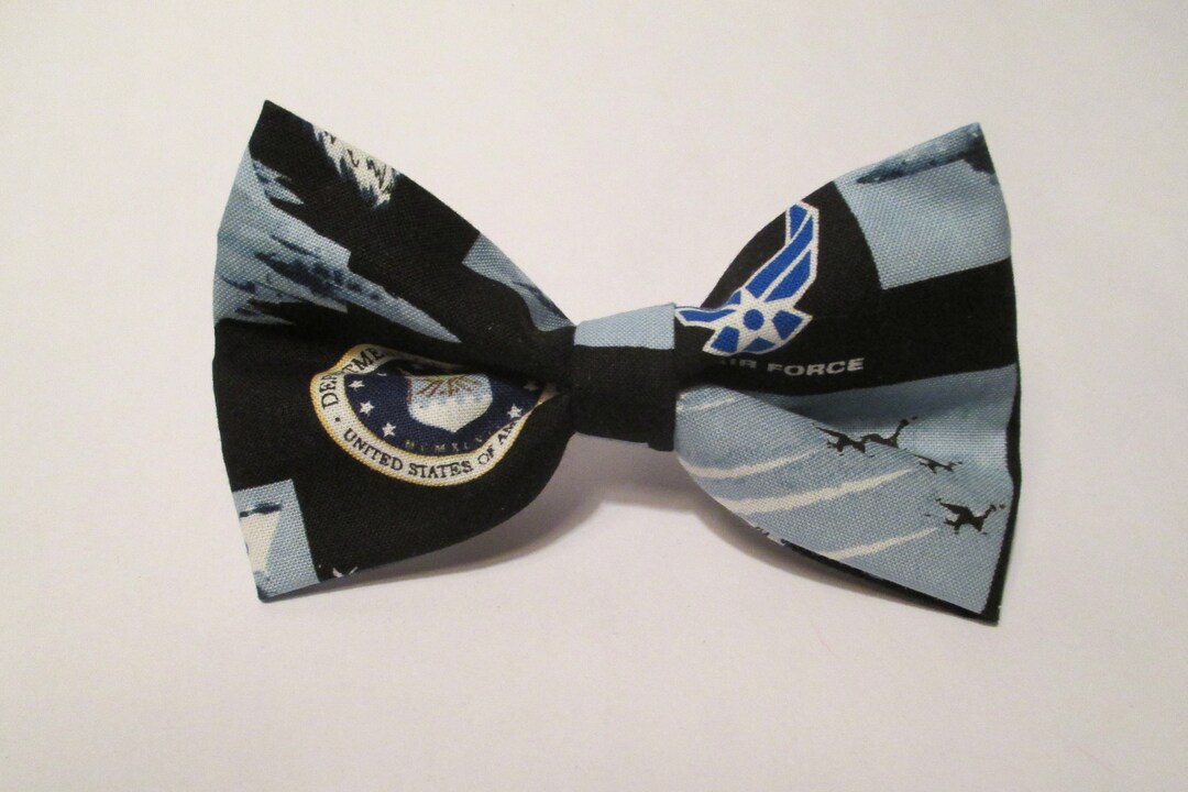 Nigel's U.S. Air Force Bow Tie Nigel Loves Running Around the Chinook