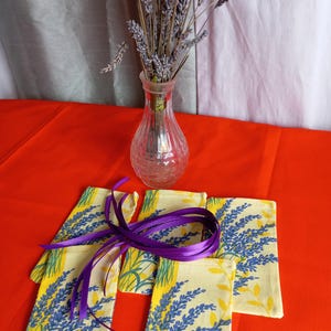 5 ou 6 sachets pour lavande en pur coton avec ruban assorti