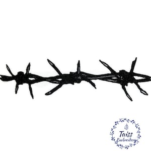 Può includere: Design di ricamo in filo spinato nero. Questo design è perfetto per aggiungere un tocco di stile grintoso ai tuoi progetti.