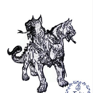 Op de afbeelding: Zwart-witte geborduurde patch van een tweekoppige hond, een mythisch wezen genaamd Cerberus. De hond heeft een lange staart en staat op alle vier poten.