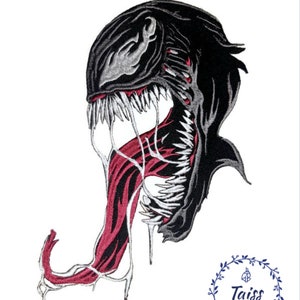 Op de afbeelding: Gestikt patch van Venom, een fictief personage uit Marvel Comics. De patch toont een close-up van Venoms gezicht met zijn mond open, waardoor scherpe tanden en een lange, rode tong zichtbaar zijn. De patch is zwart, grijs en rood.