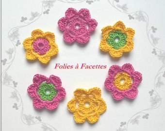 Fleurs fuschia et jaune d'or au crochet en coton mélange de 6 appliques