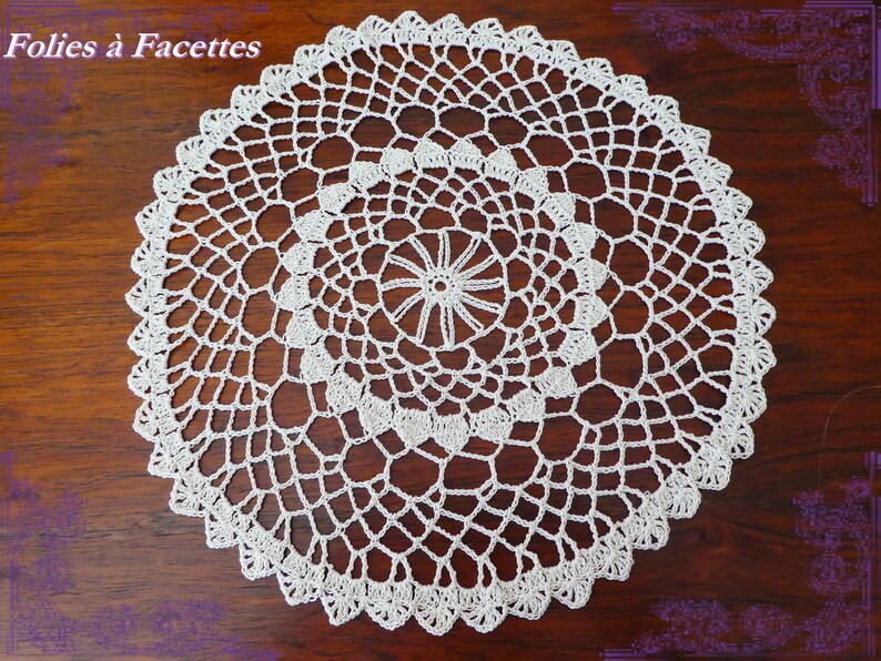 Napperon rond mandala écru au crochet napperon dentelle beige napperon attrape reves, décoration image 1