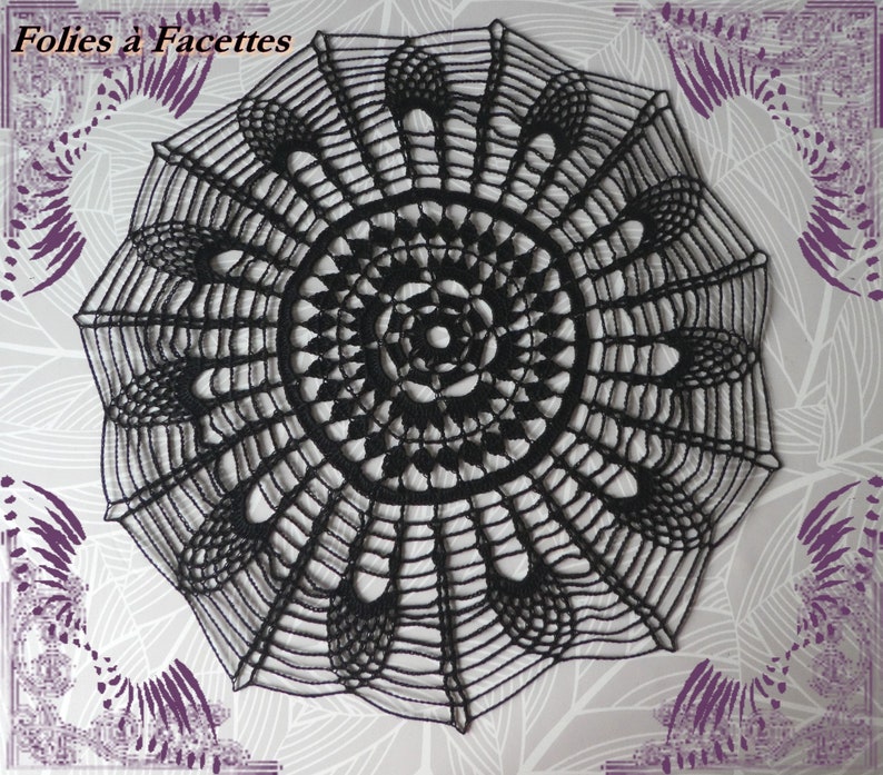 Napperon mandala au crochet centre de table noir au crochet napperon rond, accessoire mariage, décoration intérieur, attrape-reves image 3