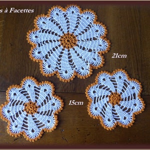 Napperons ronds par 3 au crochet, napperons blanc et orange au crochet, dessous de verre, décoration, attrape-rêves image 2