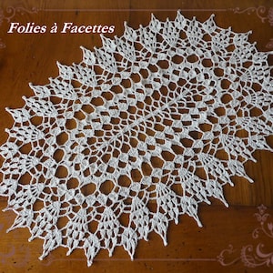 Oval ecru crochet doily, oval crochet centerpiece, table decoration, crochet table runner image 1