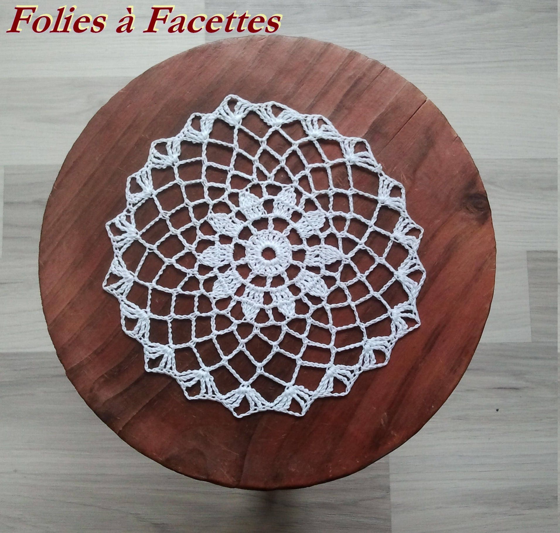 Napperon Rond Au Crochet en Coton Blanc