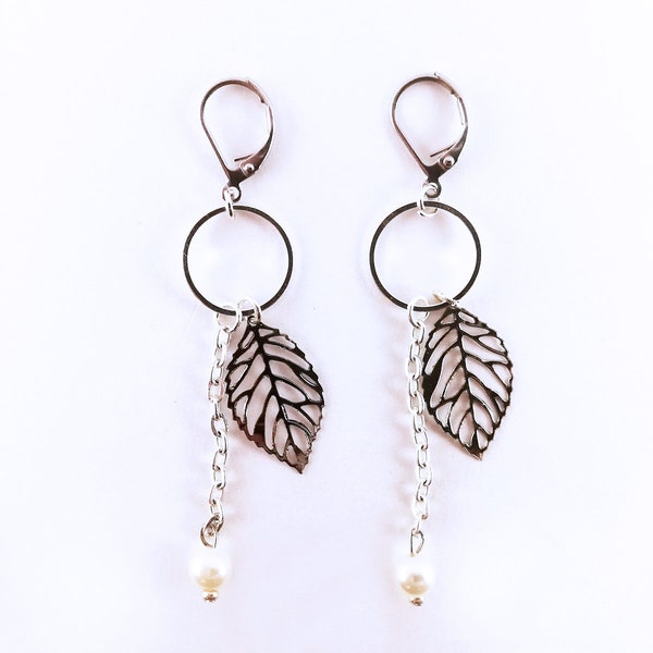 Boucles Fines & Elégantes, Tendance Minimaliste, Anneau Fin, Feuilles Argent, Perle Blanche Nacrée, Bijou Féminin, Fait-main, Les Héroines