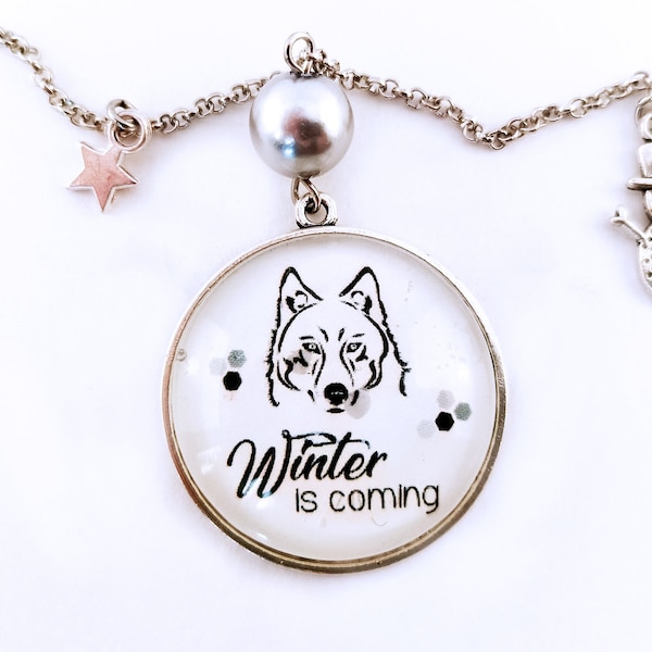 Sautoir Fantaisie, Pendentif Winter Is Coming, Loup Blanc, Game Of Thrones, Chaîne Acier & Breloques, Bijou Original, Idée Cadeau Femme