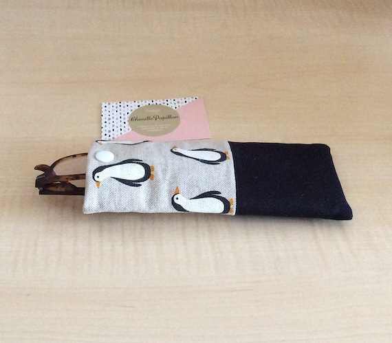 penguin glasses case