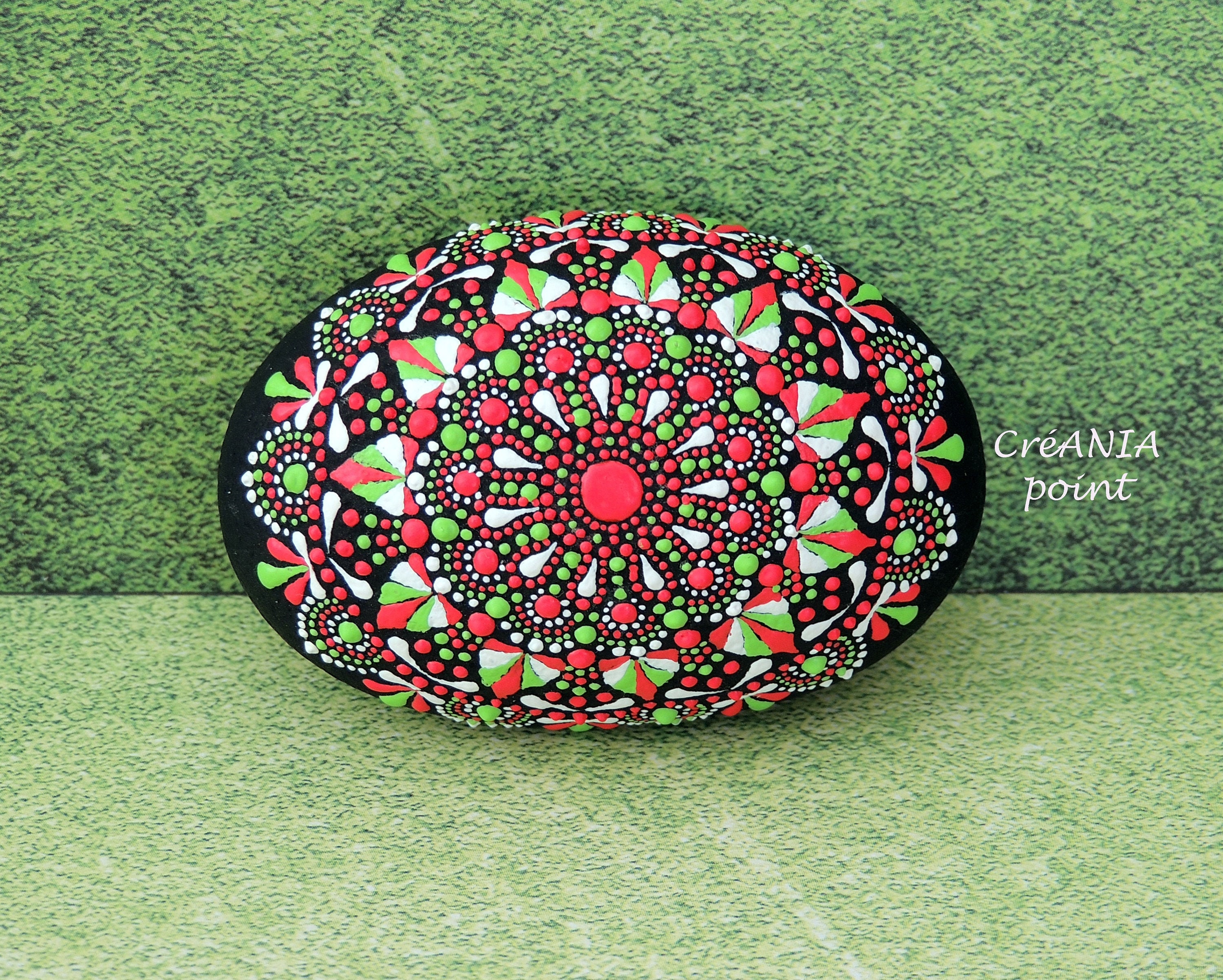 Galet Mandala Peint A La Main Pour Zen Decor et Yoga Decor