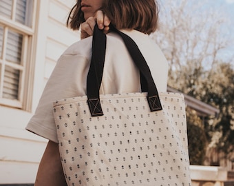 Folding Tote PDF Sewing Pattern | Video Tutorial | Beginner Friendly | Reusable Shopping Bag | DIY Gift | Folds into self contained Pocket