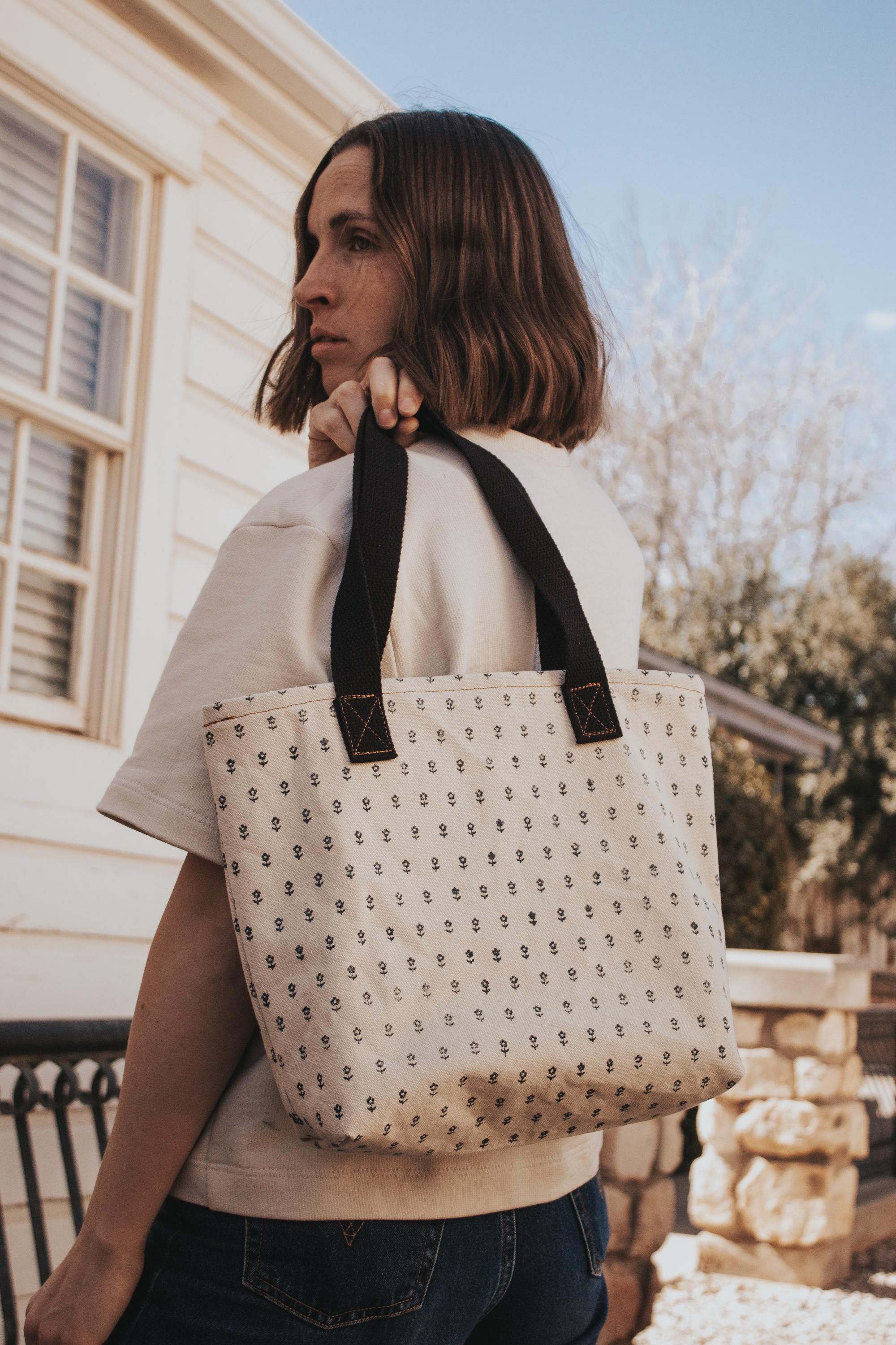 Folding Tote PDF Sewing Pattern | Video Tutorial | Beginner Friendly | Reusable Shopping Bag | DIY Gift | Folds into self contained Pocket