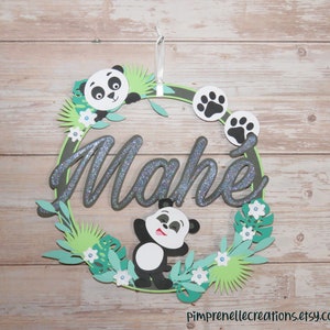 Ghirlanda per porta con nome personalizzato, piccola corona di panda, decorazione panda, decorazione per cameretta, ghirlanda di foglie, placca per porta,