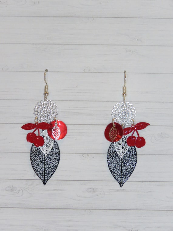 necklace leaf cherry and pearls black and Red necklace Bohemian chic necklace Bohemian spirit Guinguette necklace necklace