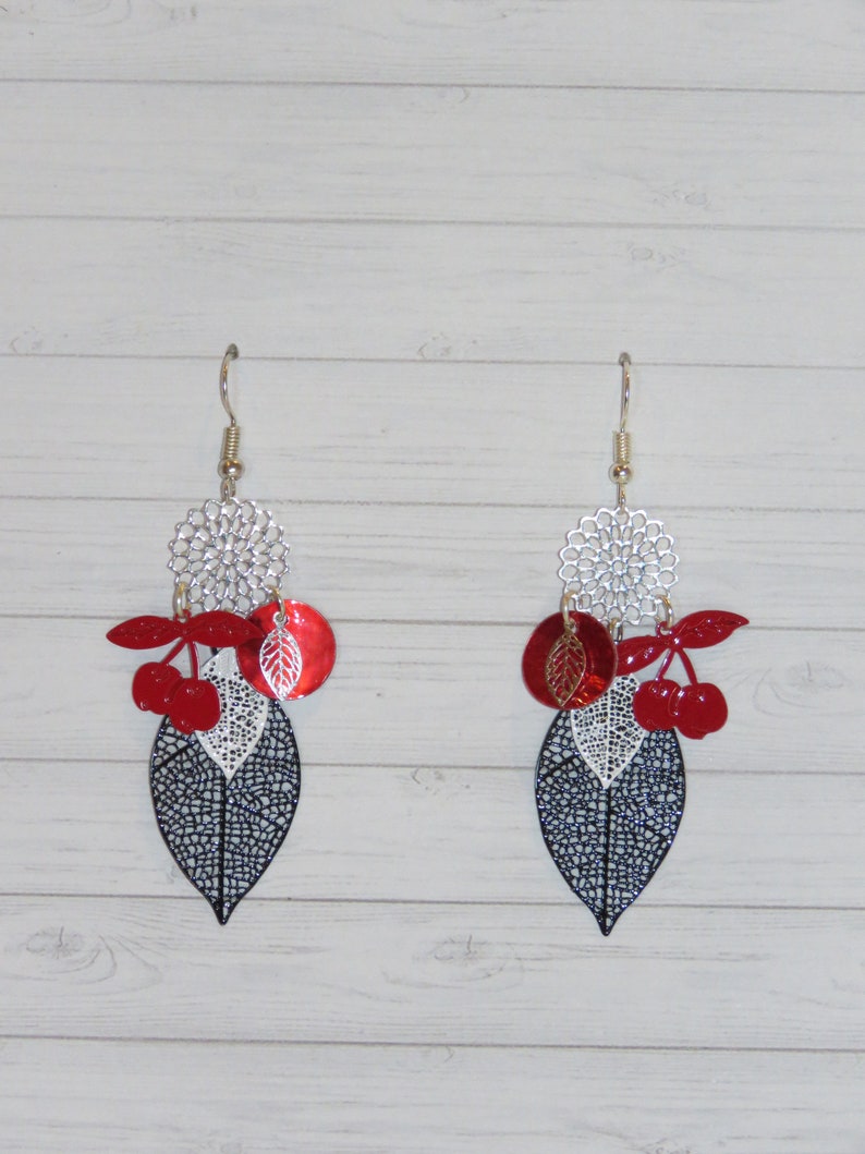 necklace leaf cherry and pearls black and Red necklace Bohemian chic necklace Bohemian spirit Guinguette necklace necklace