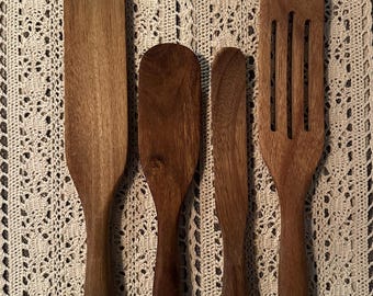 Spurtle: Acacia Spurtle and set of 4