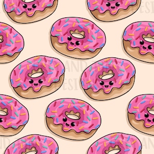 Puede incluir: Patrón repetido de donuts de dibujos animados con glaseado rosa y chispas de colores. Cada donut tiene una cara sonriente y una base marrón claro. El fondo es de color beige claro.