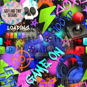 Peut inclure: Un motif vibrant de style graffiti avec des éléments de jeu. Le design comprend un crâne, un joystick, une manette, un casque et du texte qui dit "LOADING..." et "GAME ON". La palette de couleurs comprend du vert fluo, du rose, du bleu et de l'orange sur fond noir.