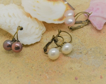 earrings, sleeper, freshwater pearls, pearlescent white, bronze metal supports, wedding