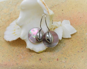 Earrings, curly shell, mother-of-pearl, silver metal hooks
