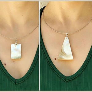 Collier, coquillage burgo, taillé rectangle ou triangle, en métal argenté