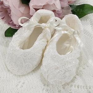 Girls Lace Booties
