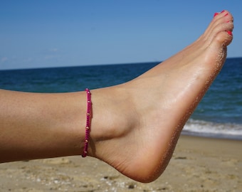 Pink Macrame Ankle Bracelet, Fuchsia String Anklet, Pink Beaded String Ankle Bracelet, Gold Beaded Anklet, Adjustable Pink Ankle Bracelet