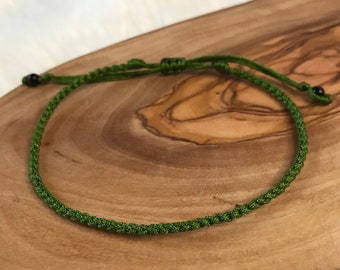 Thin Olive Green Bracelet, Olive Bracelet, Green String Bracelet, Green Macrame Bracelet, Knotted Green Bracelet, Green Chain Knot Bracelet
