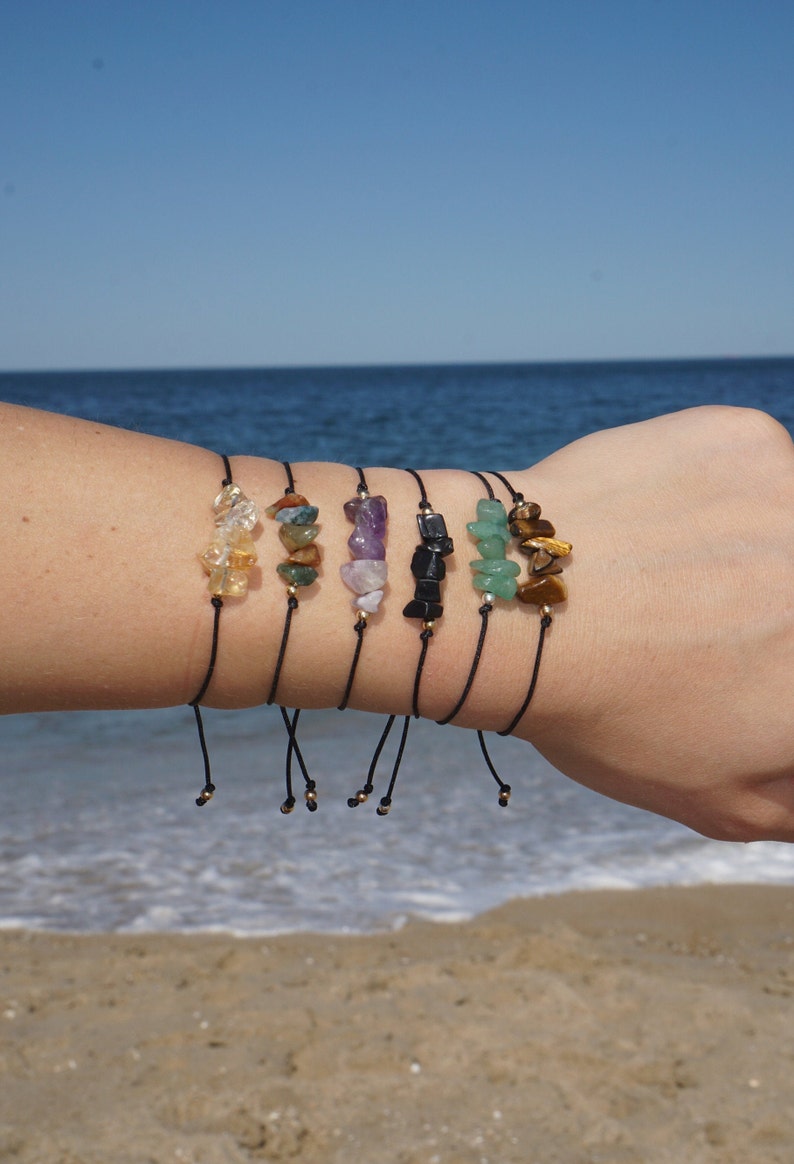 Armband med helande kristaller, armband med andlig ädelsten, armband med naturstensträng, justerbart ädelstensarmband, armband med kristallpärlor bild 7
