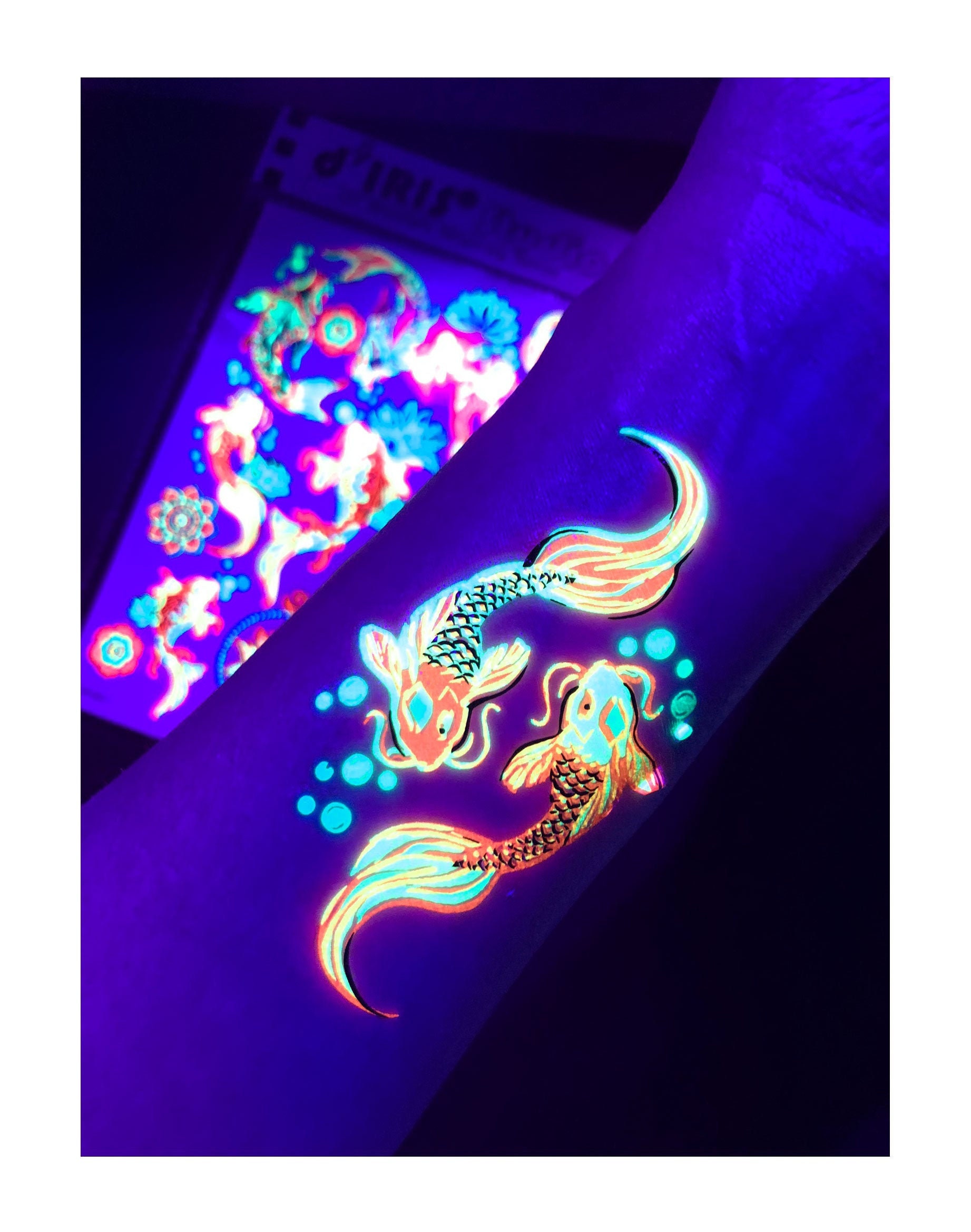 Tatouage fluorescent -  France