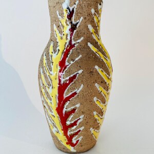 Vintage 1970s Studio Pottery Vase - Abstract Leaf Pattern - Red Glaze Inside