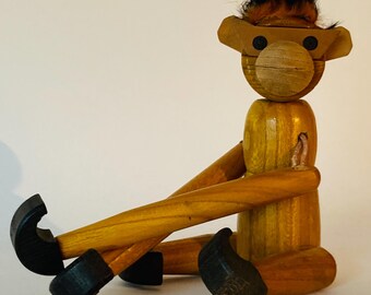 Vintage Wooden Monkey – Mid-Century Modern Kai Bojesen Style