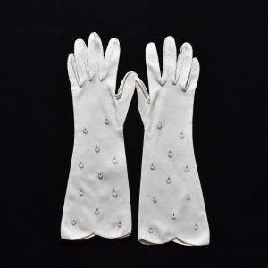 Vintage 1950s Cream Coat Length Eyelet Gloves; Wear Ever, Western Germany; Size 6.5
