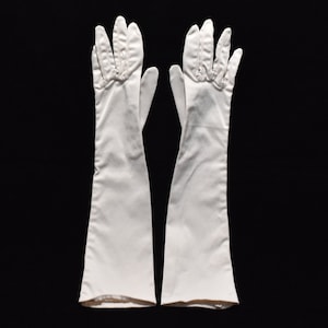 Vintage Off-White Nylon Elbow Gloves; Size 6