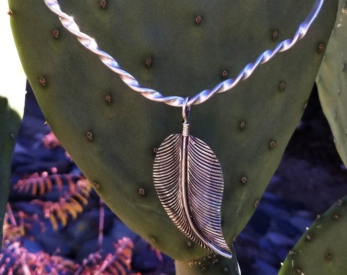 17" Silver Feather & Wire Choker