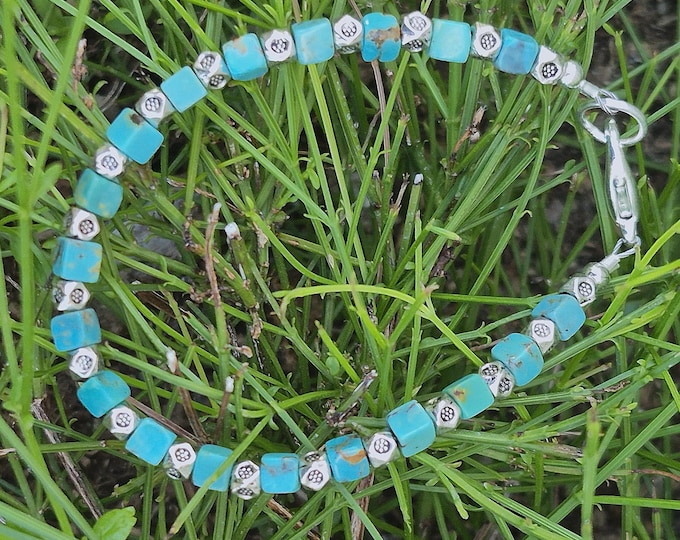Square Kingman Turquoise Beaded Bracelet