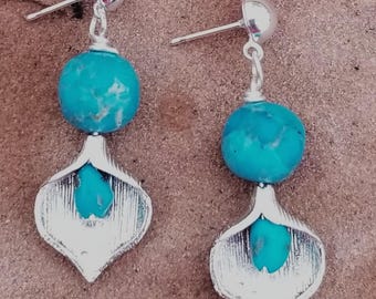 Castle Dome Turquoise Lily Earrings